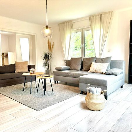 Grosszuegiges Apartment Mit Balkon Fuer Monteure Und Feriengaeste Dillingen an der Saar Luaran gambar