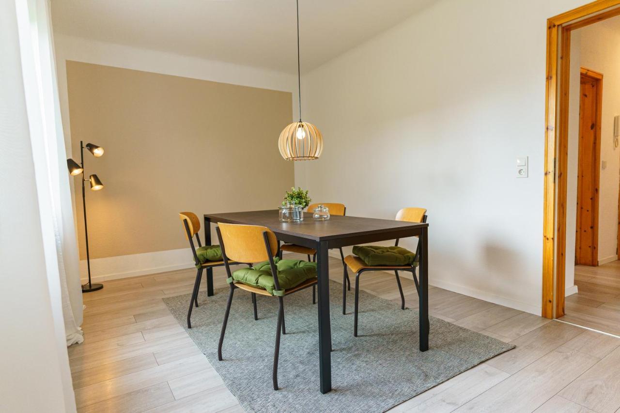 Grosszuegiges Apartment Mit Balkon Fuer Monteure Und Feriengaeste Dillingen an der Saar Luaran gambar