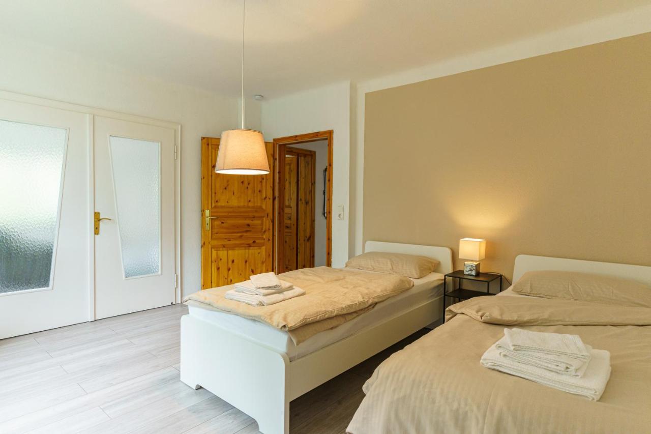 Grosszuegiges Apartment Mit Balkon Fuer Monteure Und Feriengaeste Dillingen an der Saar Luaran gambar