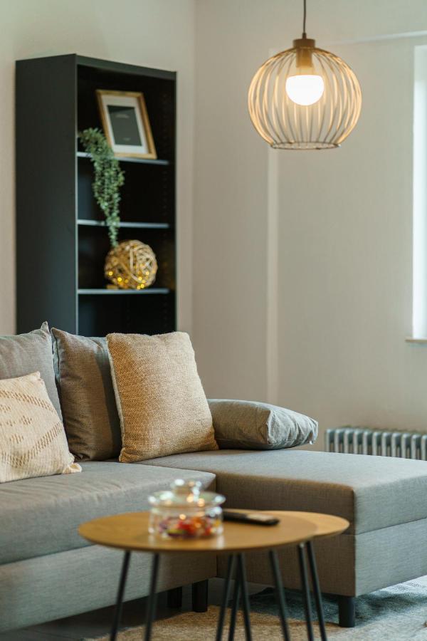Grosszuegiges Apartment Mit Balkon Fuer Monteure Und Feriengaeste Dillingen an der Saar Luaran gambar