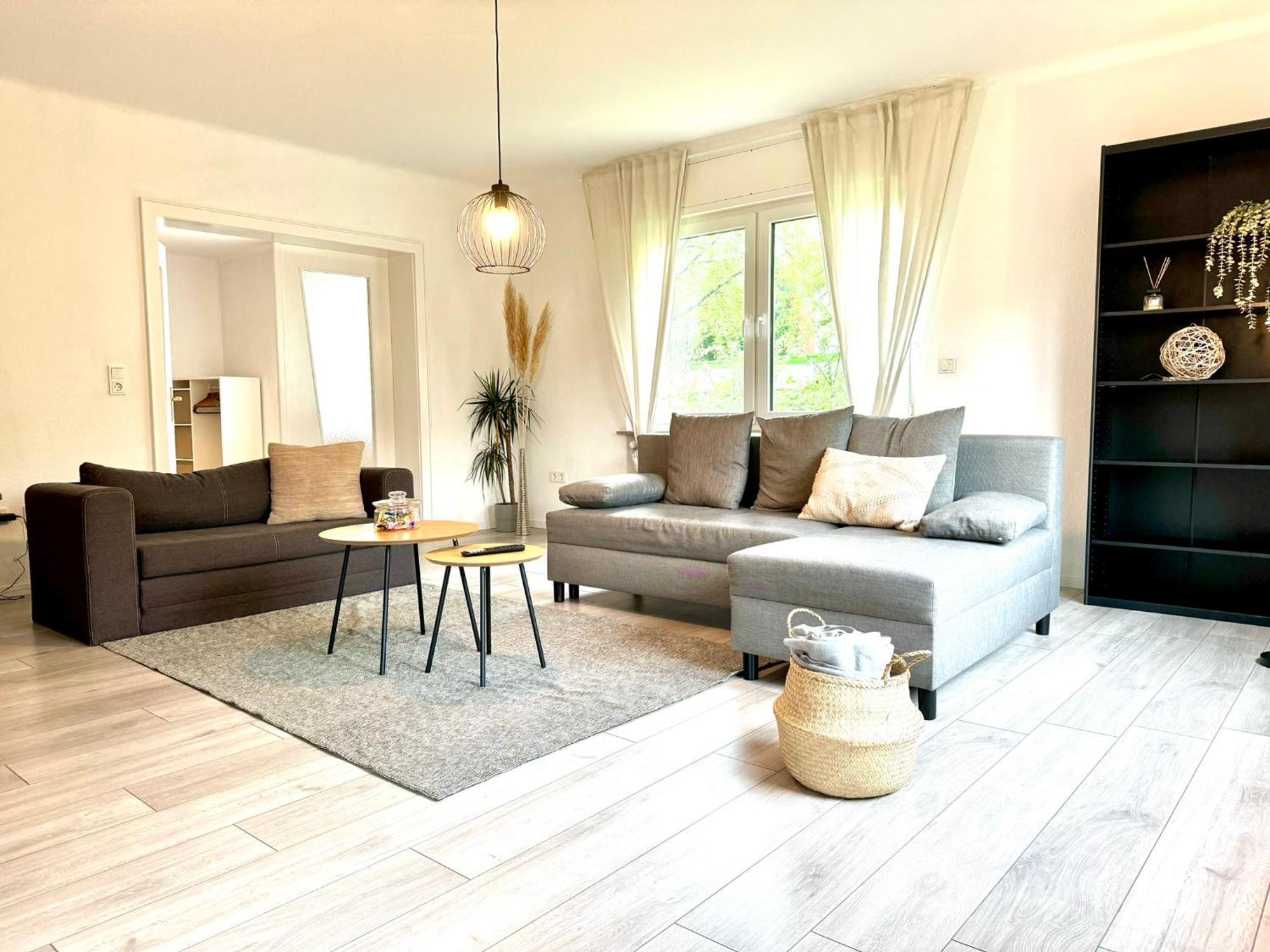 Grosszuegiges Apartment Mit Balkon Fuer Monteure Und Feriengaeste Dillingen an der Saar Luaran gambar